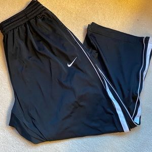 Men’s athletic pants